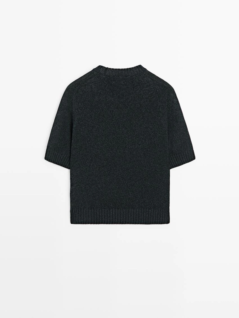 Трикотажный свитер с коротким рукавом