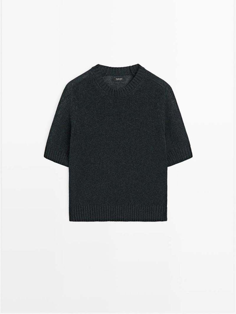 Трикотажный свитер с коротким рукавом