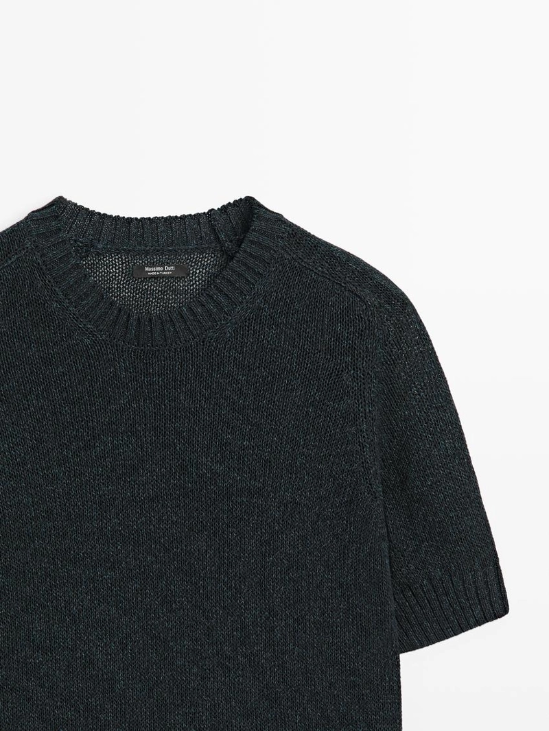 Трикотажный свитер с коротким рукавом