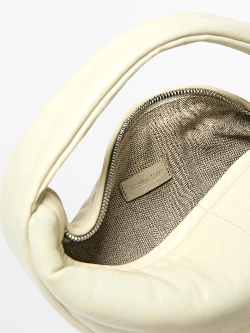 Сумка из натуральной кожи в форме полумесяца