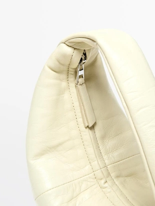 Сумка из натуральной кожи в форме полумесяца- Заказать в России