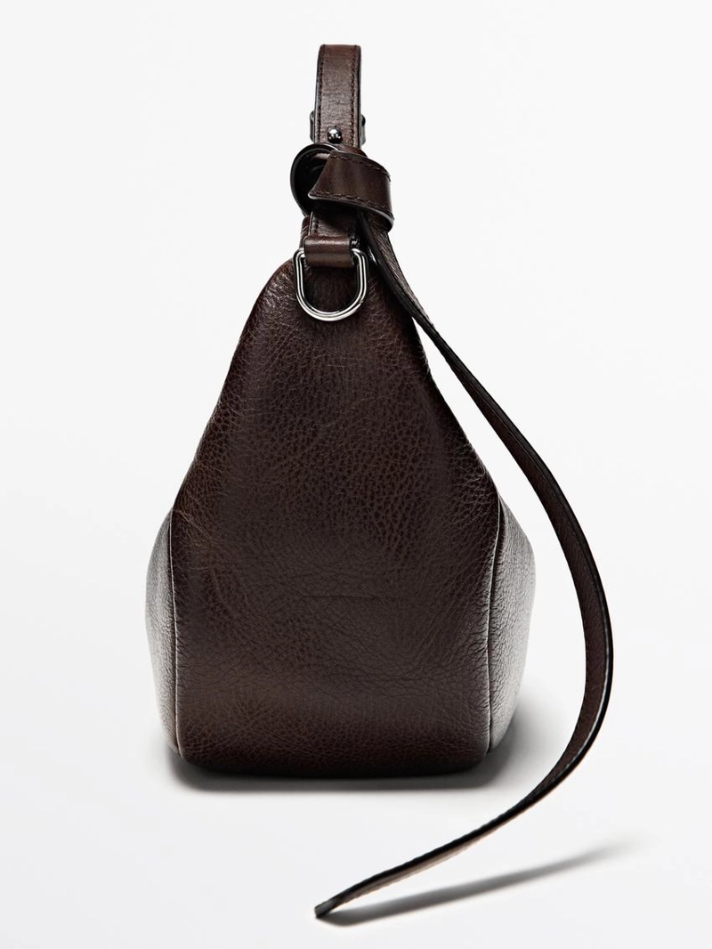 Сумка из натуральной кожи с металлической пряжкой