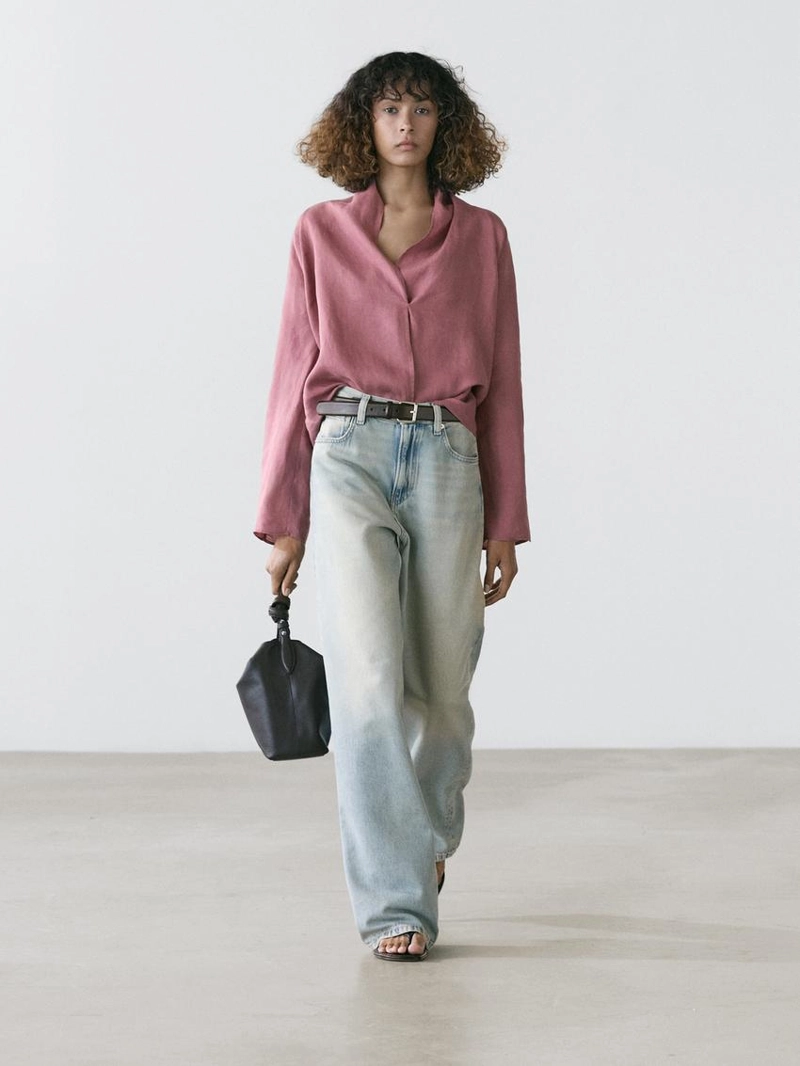 Блузка с драпировкой из льна