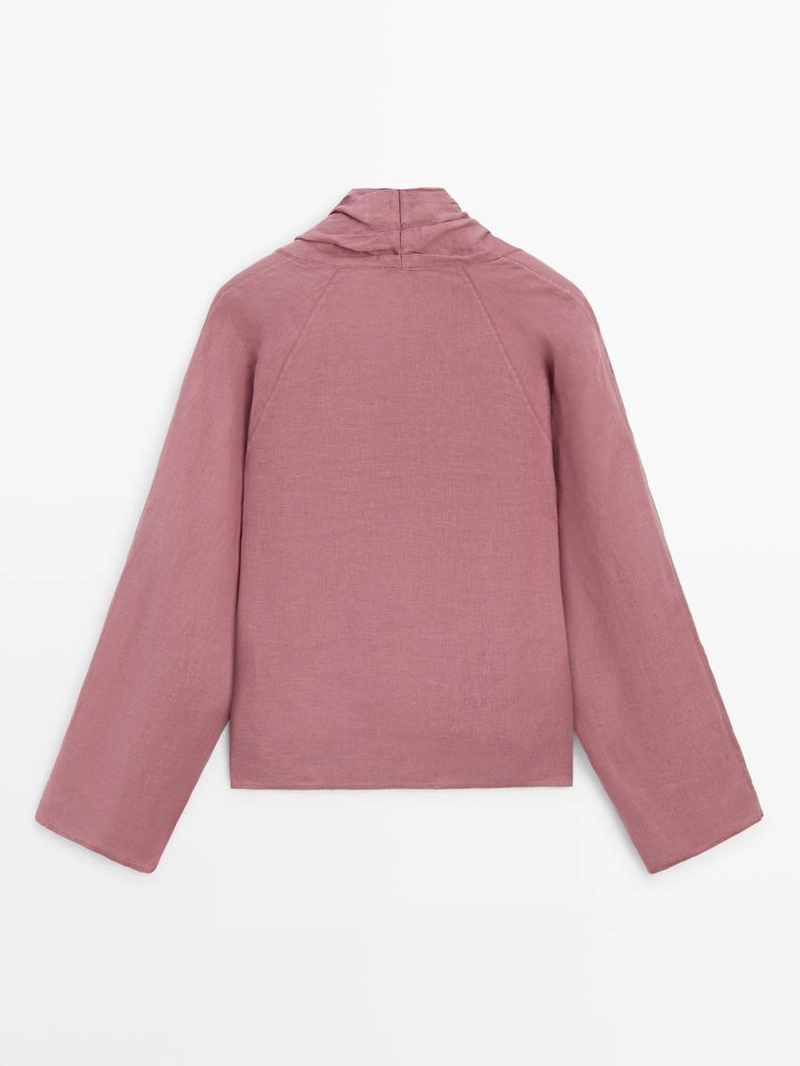 Блузка с драпировкой из льна