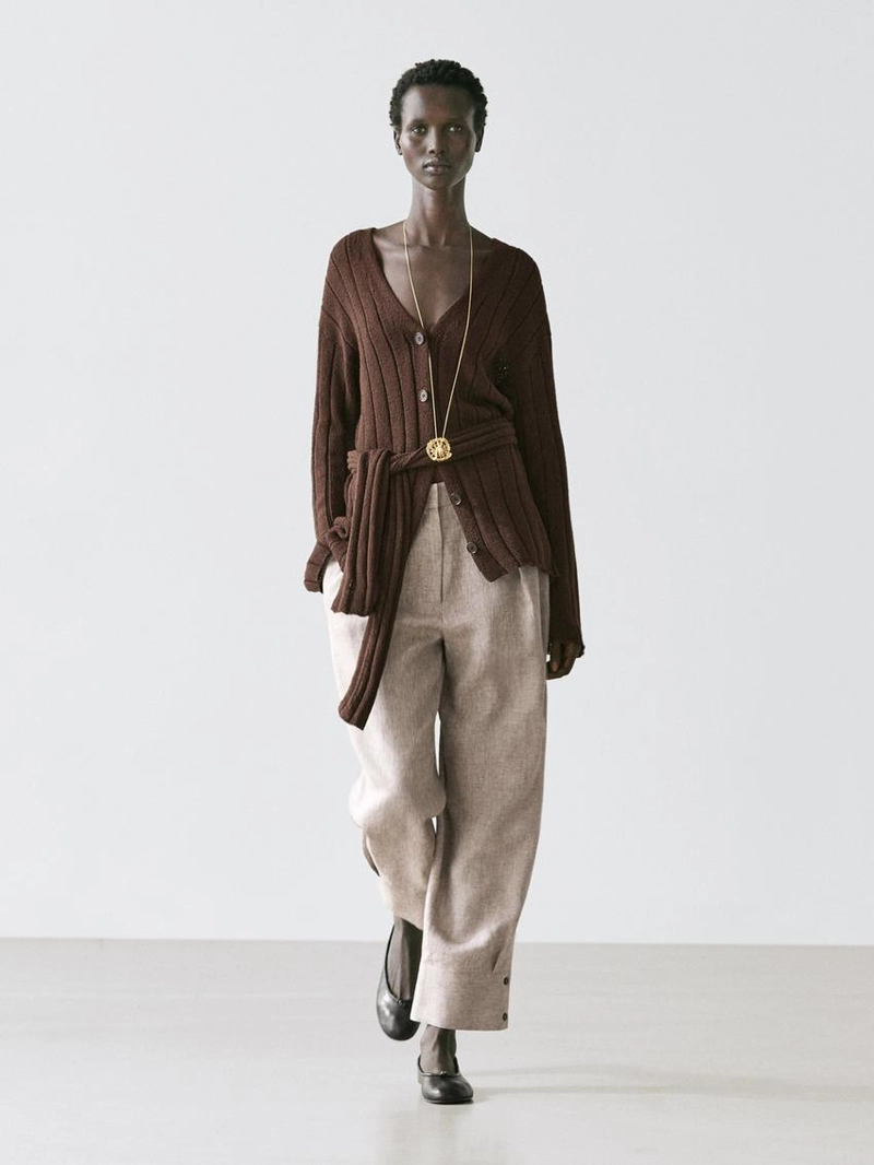 Брюки-костюм с деталью пряжки