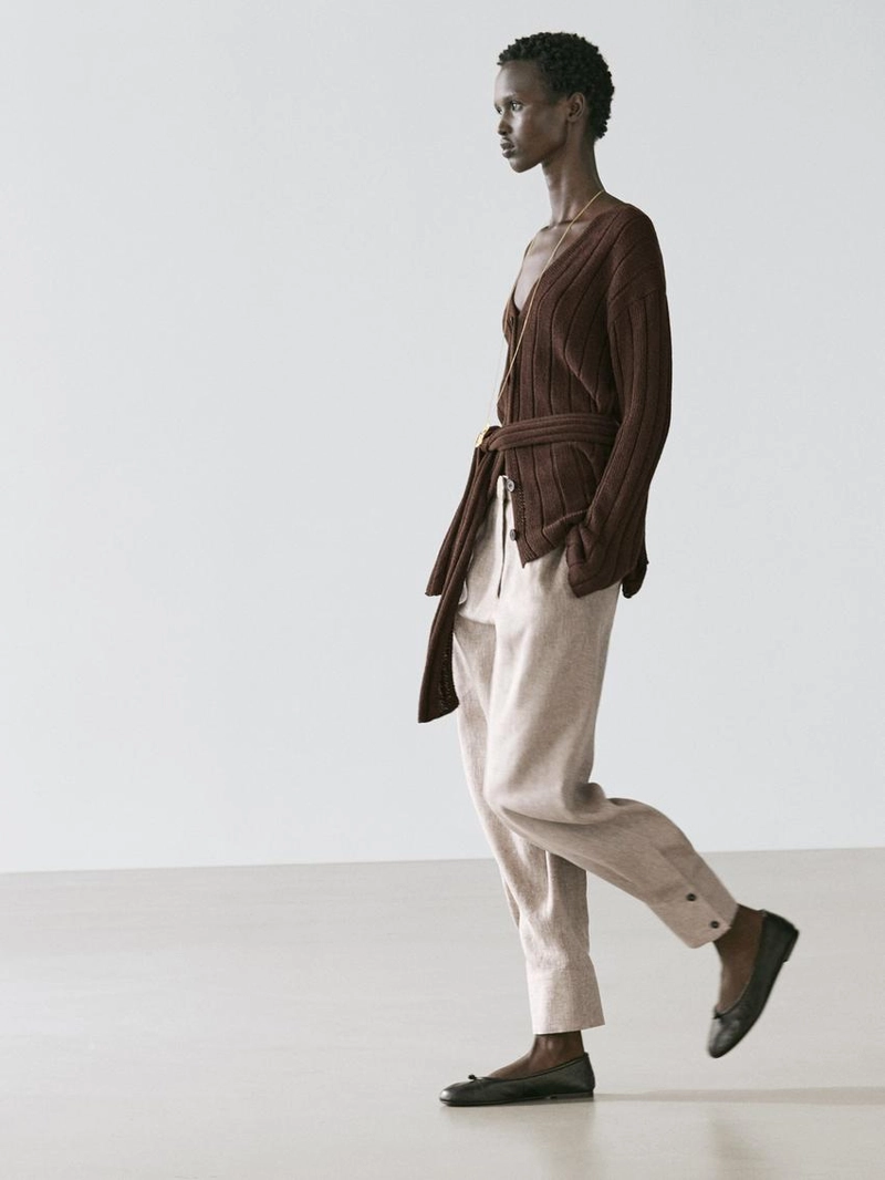 Брюки-костюм с деталью пряжки