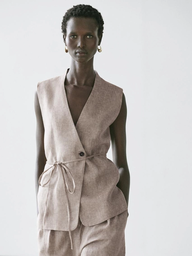 Жилет в стиле двубортного костюма