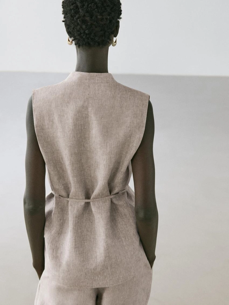 Жилет в стиле двубортного костюма