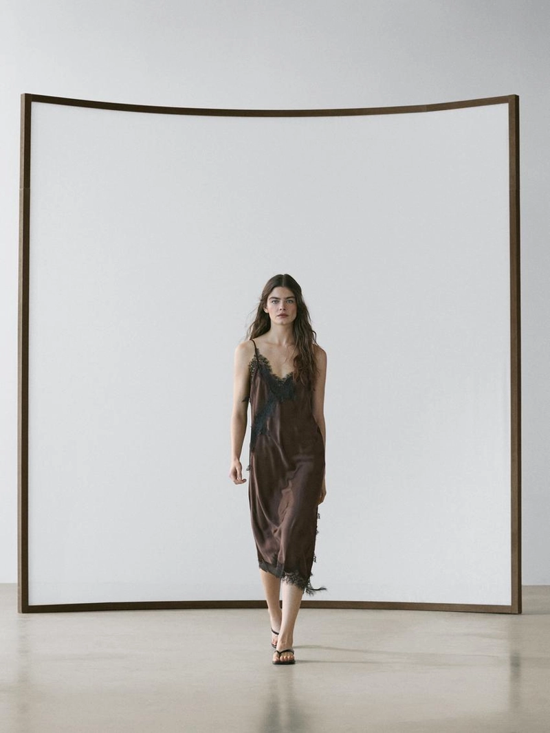 Платье-майка с кружевными деталями