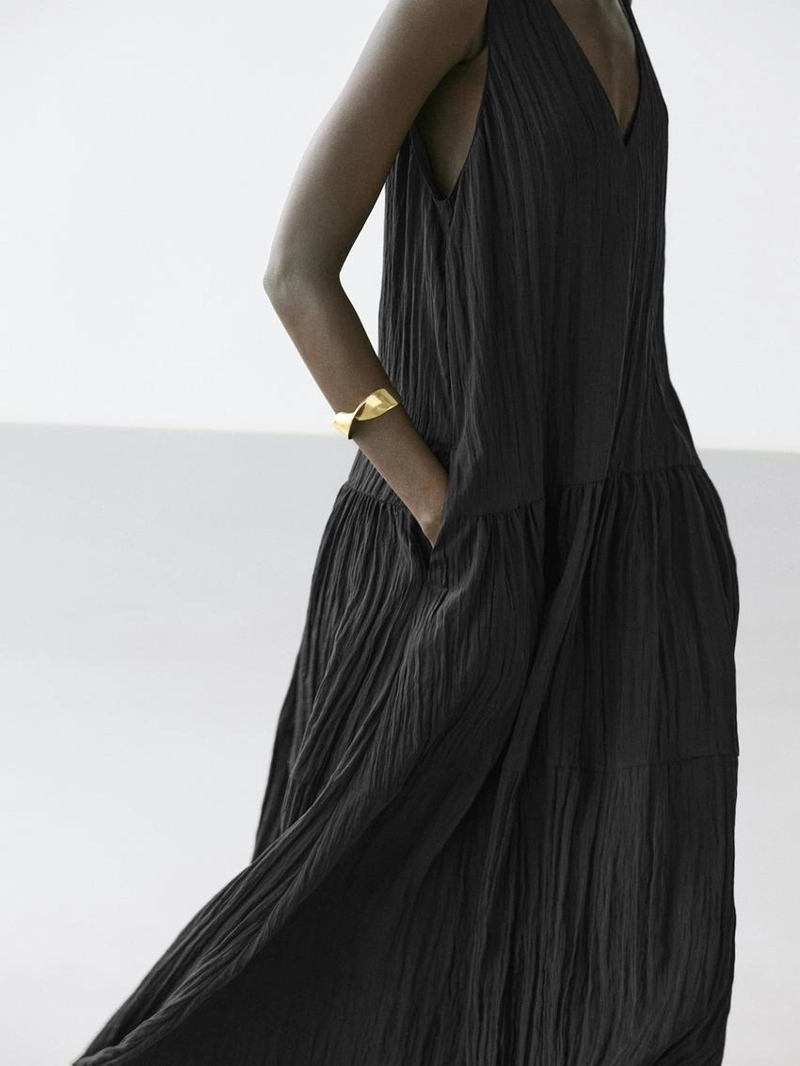 Платье миди с плиссировкой