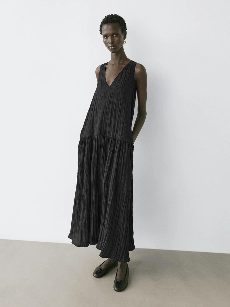 Платье миди с плиссировкой