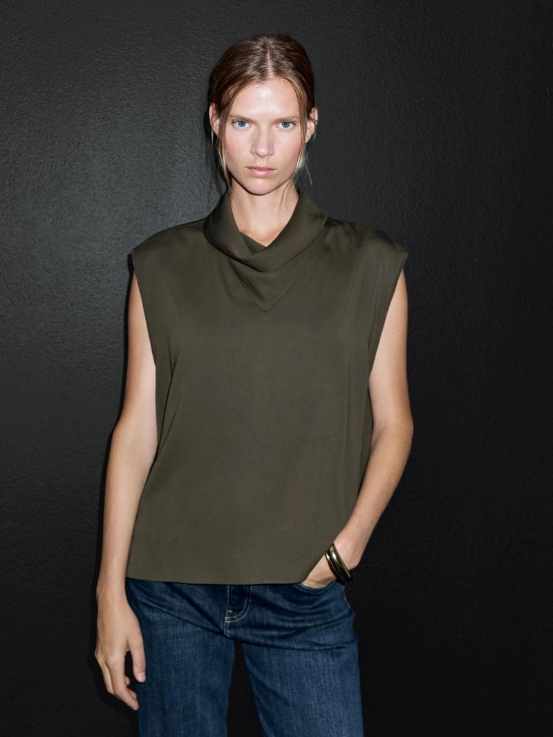 Рубашка с драпировкой на воротнике