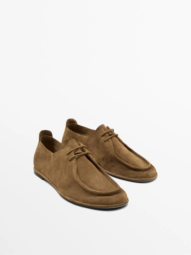 Мягкие кожаные туфли на шнуровке