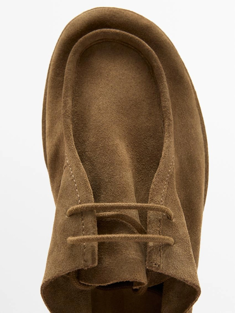 Мягкие кожаные туфли на шнуровке