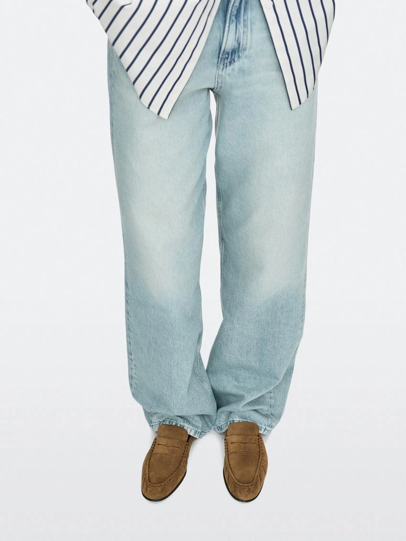 Мягкие туфли из разделанной кожи