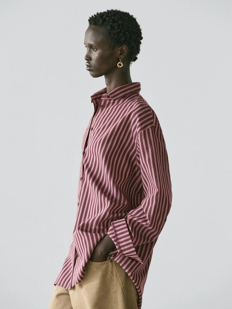 Рубашка из текстиля с полосатыми деталями