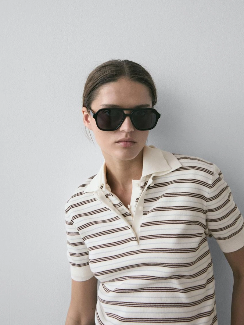 Поло с короткими рукавами из вязаного трикотажа в полоску