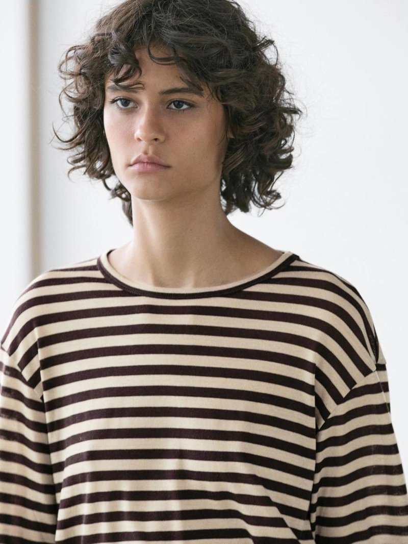Oversize полосатая футболка с длинным рукавом
