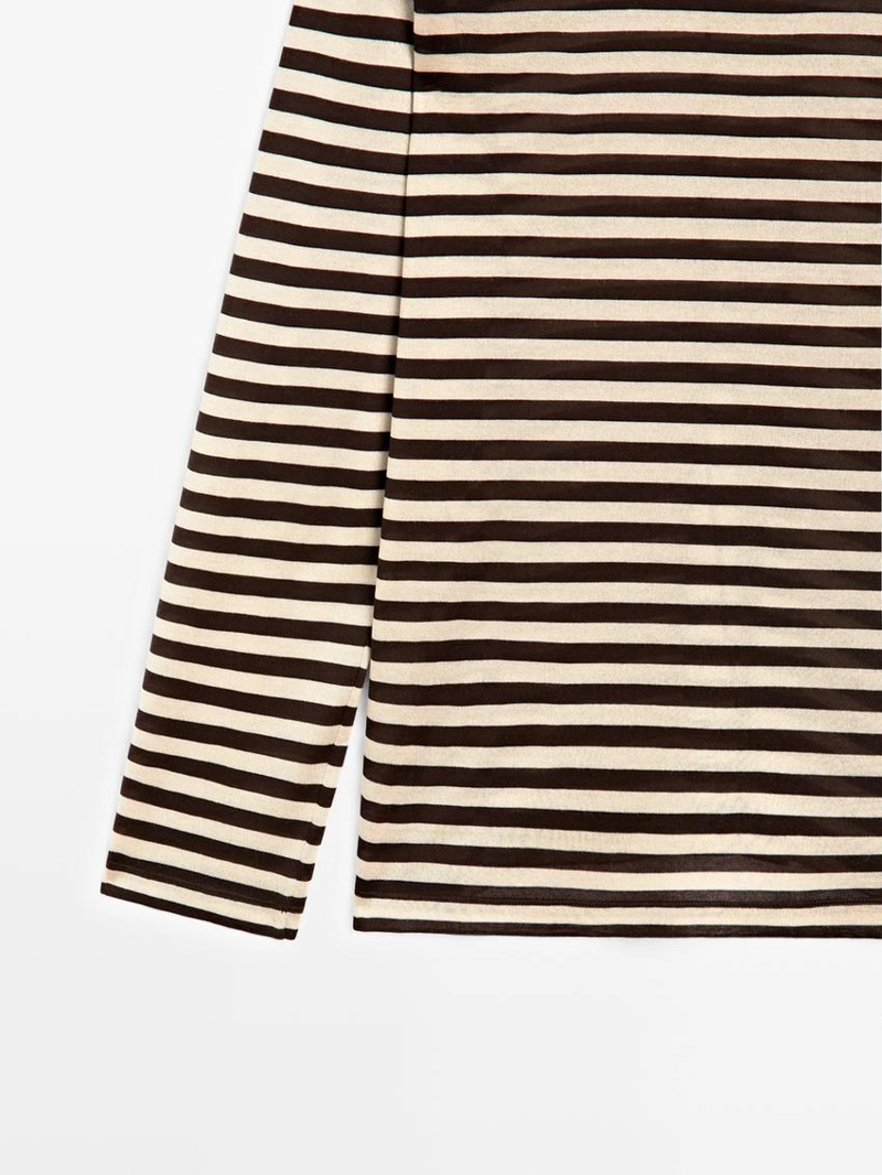 Oversize полосатая футболка с длинным рукавом