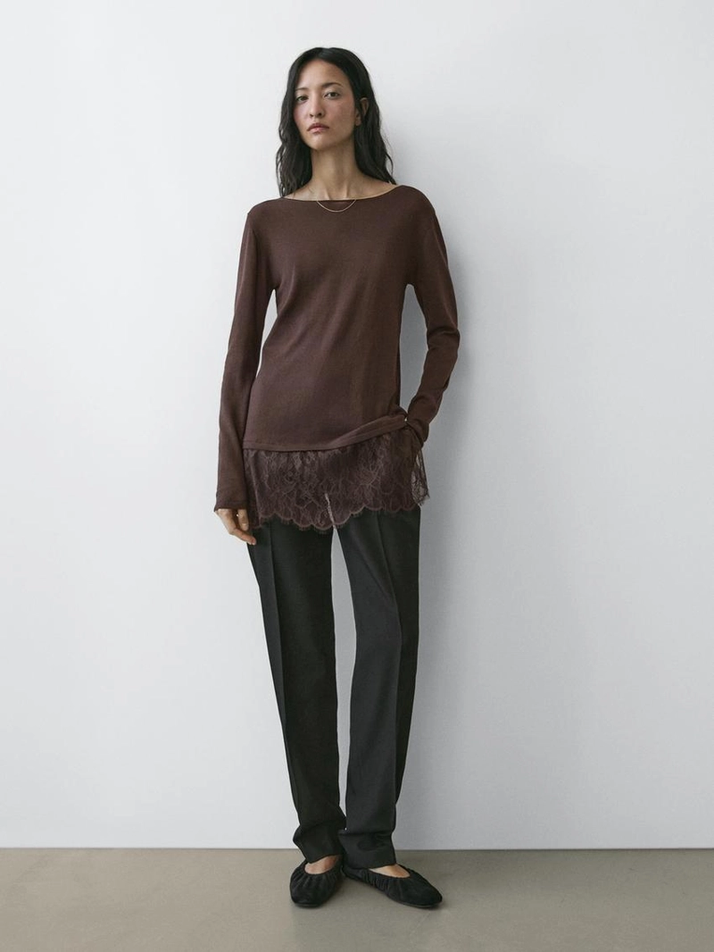 Футболка с длинным рукавом и кружевными деталями