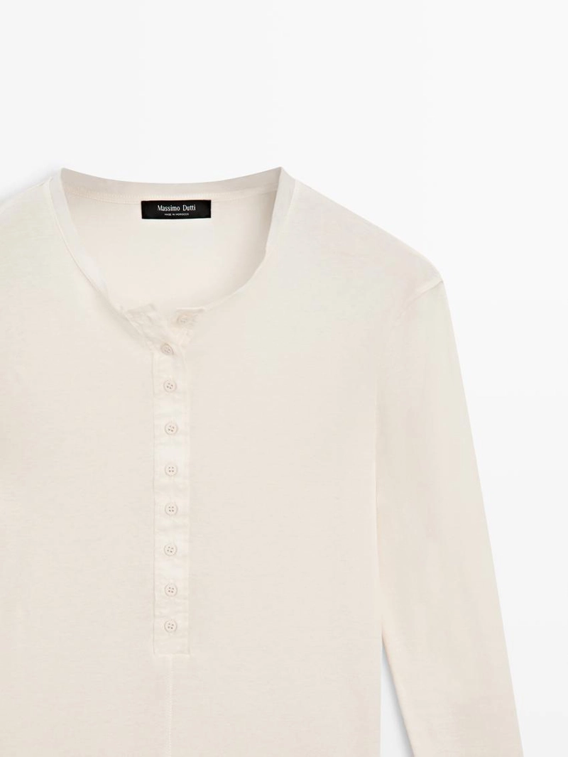 Футболка из хлопка с пуговицами