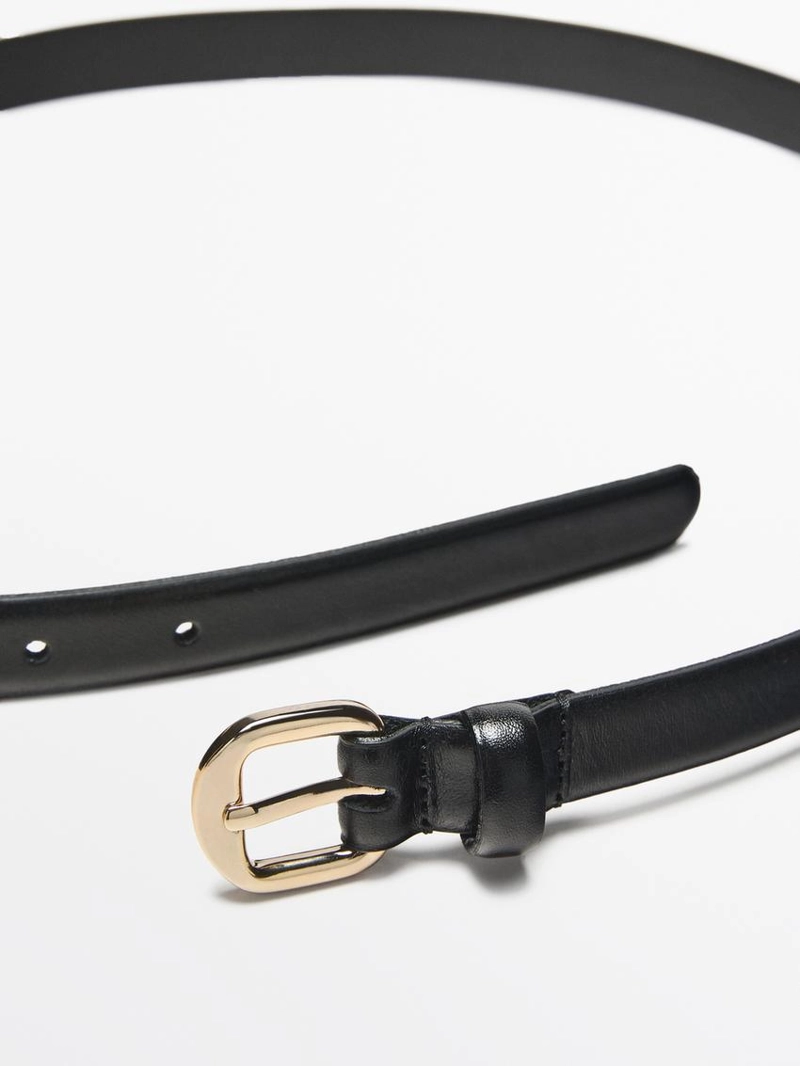 Кожанный ремень с изогнутой пряжкой