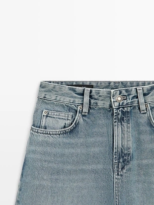 Джинсы с завышенной талией HIGH-WAIST BARREL FIT- Заказать в России