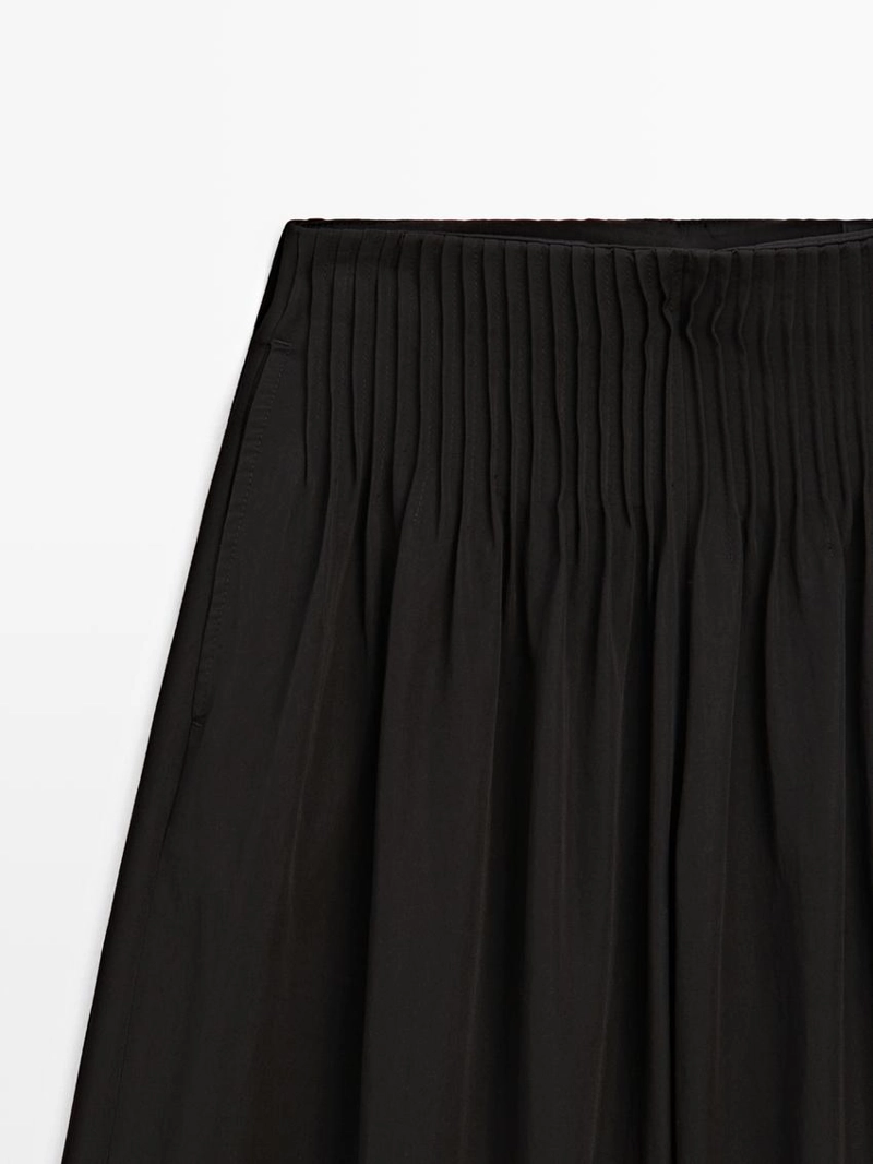 Широкие брюки со свободной посадкой