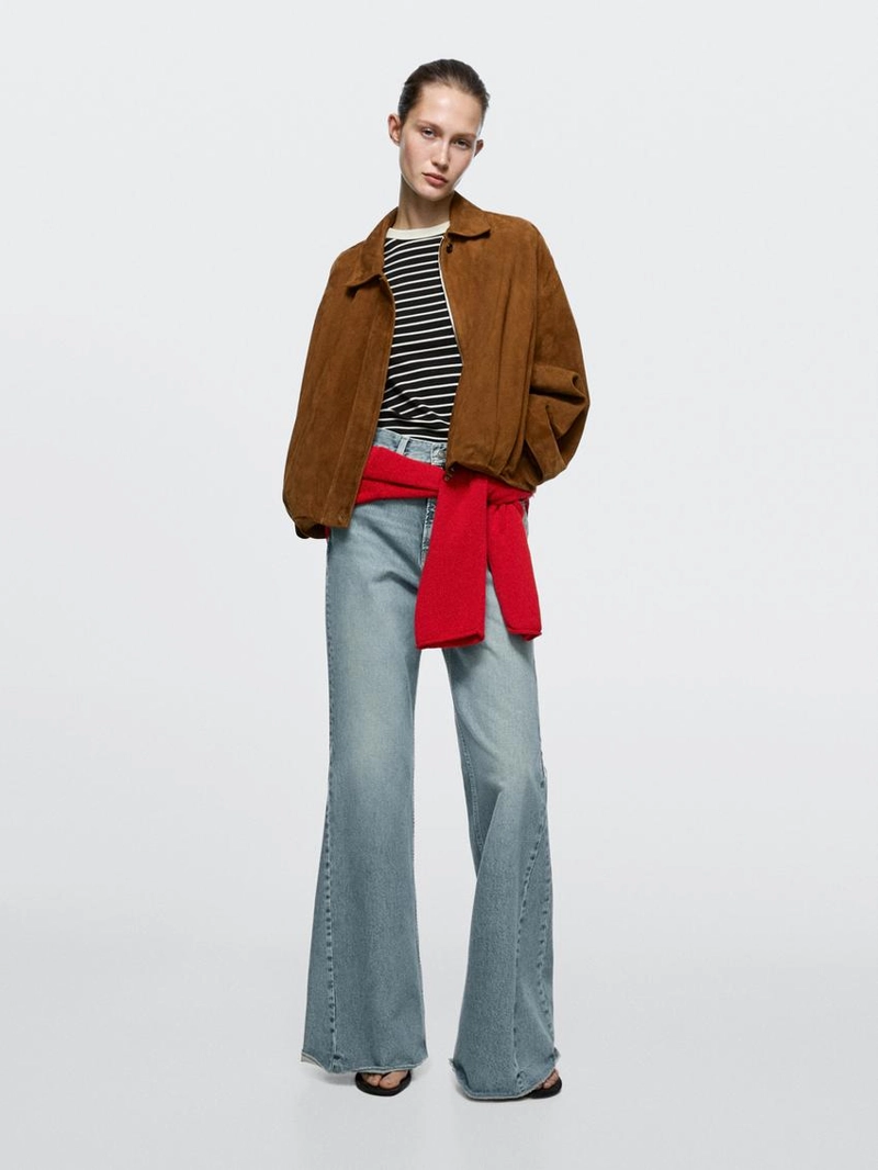 Джинсы с высокой талией и разрезом внизу