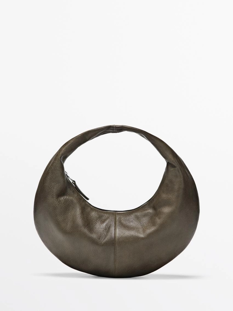 Сумка из натуральной кожи в форме полумесяца