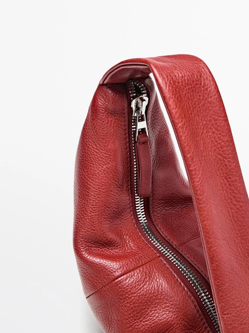 Сумка мини полумесяц из кожи наппа