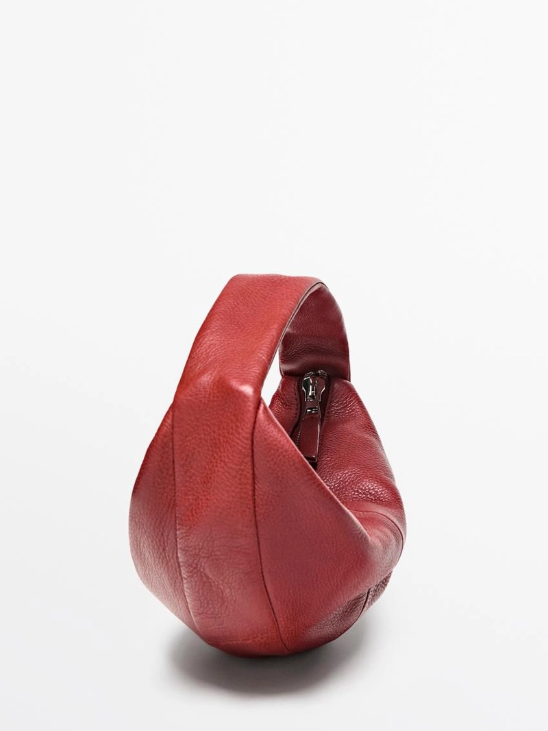 Сумка мини полумесяц из кожи наппа