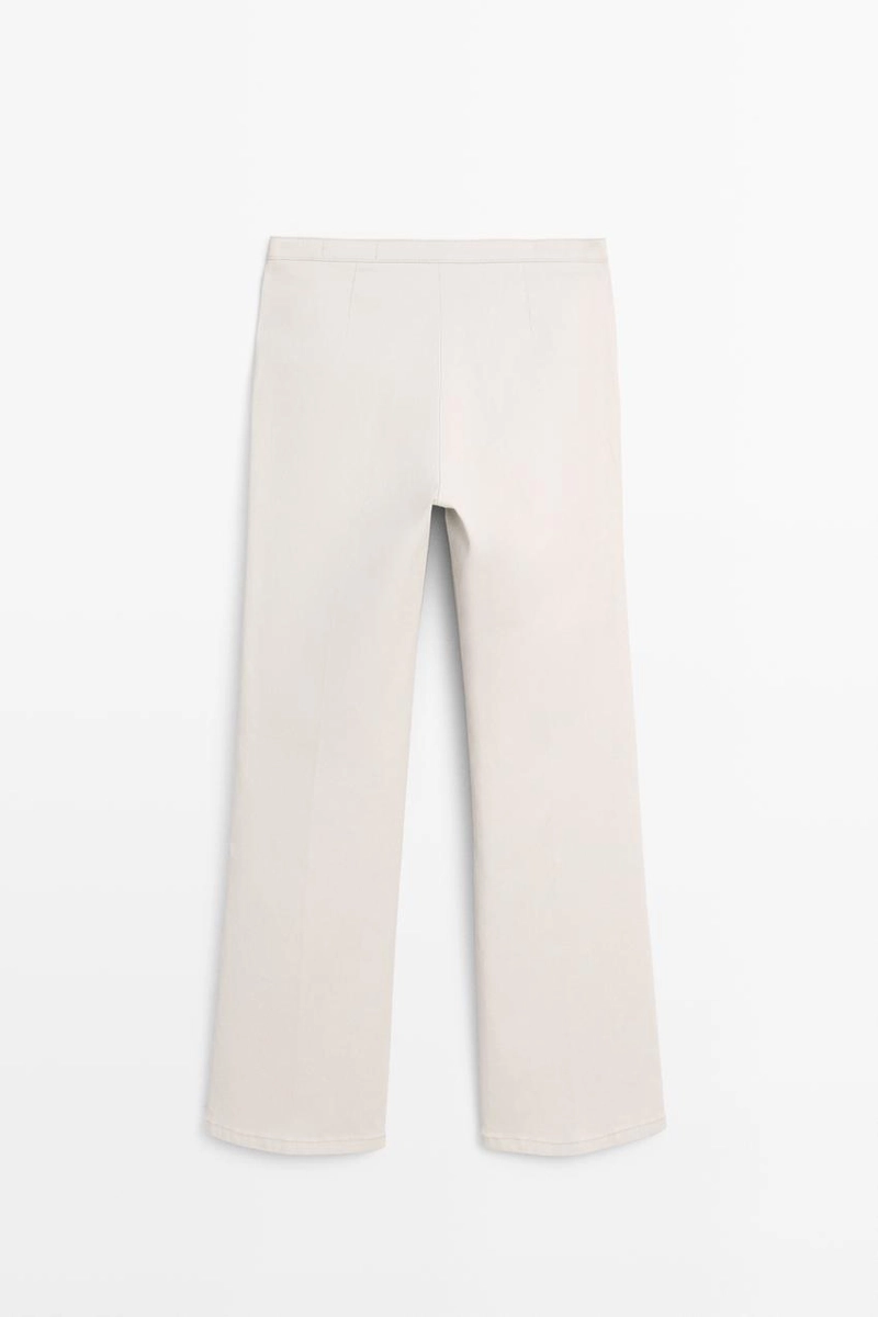 Брюки со средней посадкой и расклешенным кроем