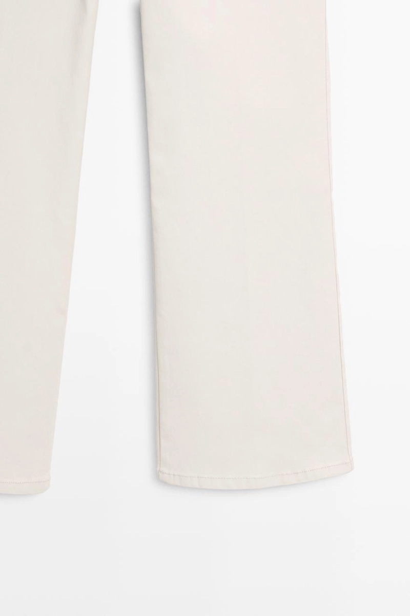 Брюки со средней посадкой и расклешенным кроем