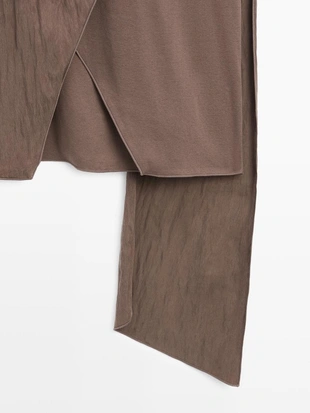 Топ с перекрещивающимися линиями и деталью шарфика на плече- Заказать в России