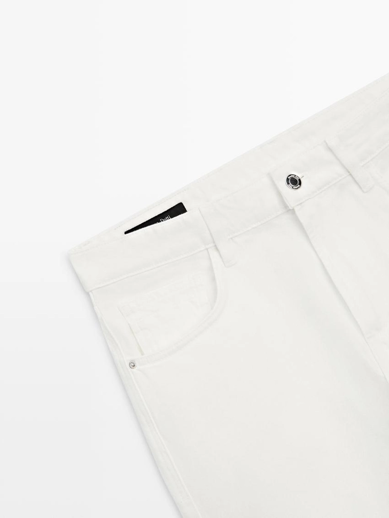 Джинсы с узким кроем