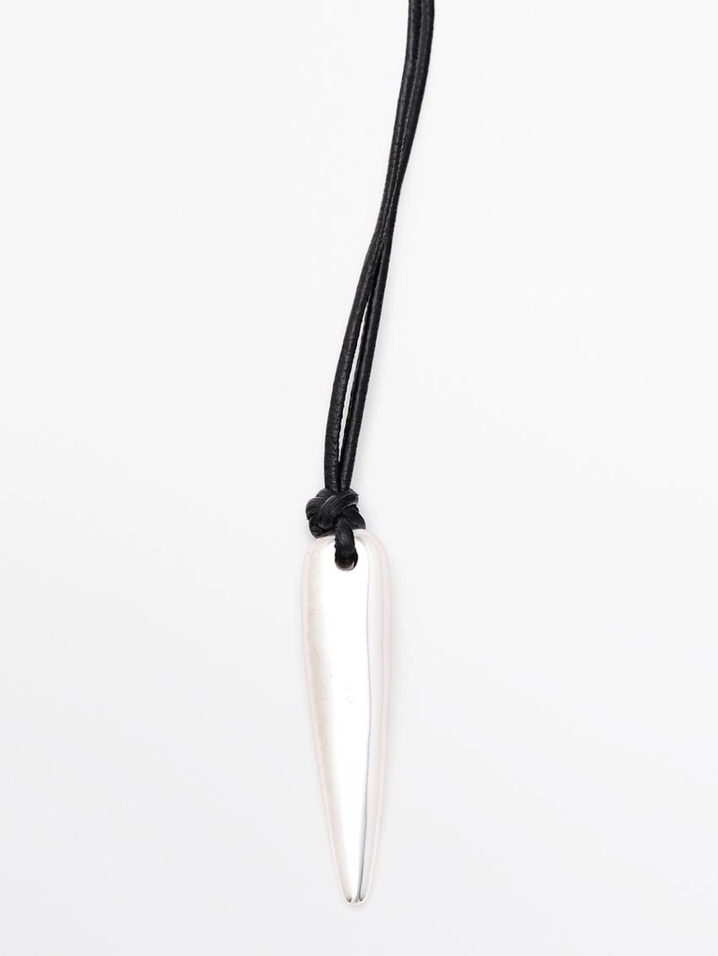 Кожаная кулона-подвеска