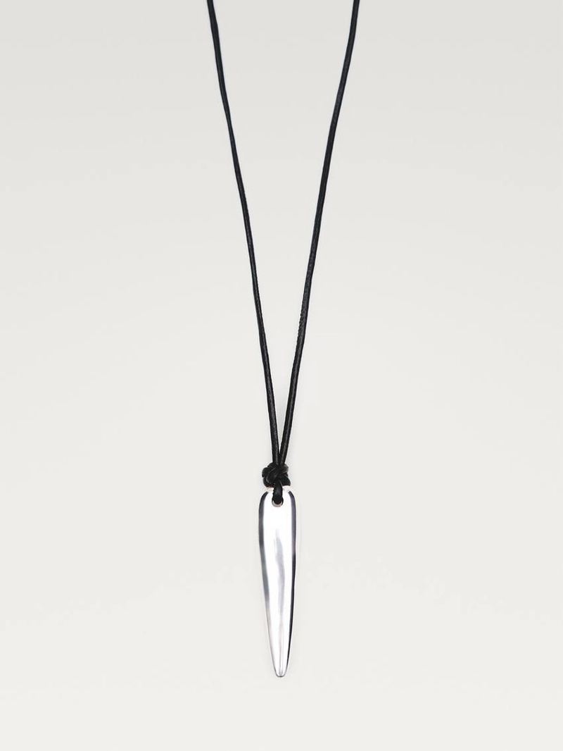 Кожаная кулона-подвеска