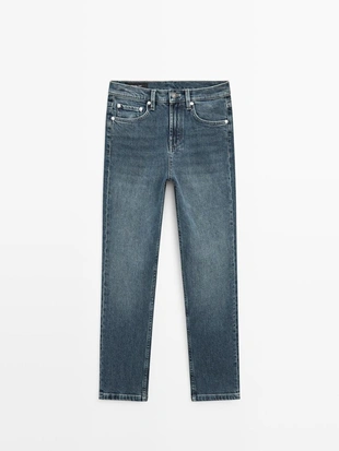 Джинсы с завышенной талией и узким покроем до середины ноги- Заказать в России