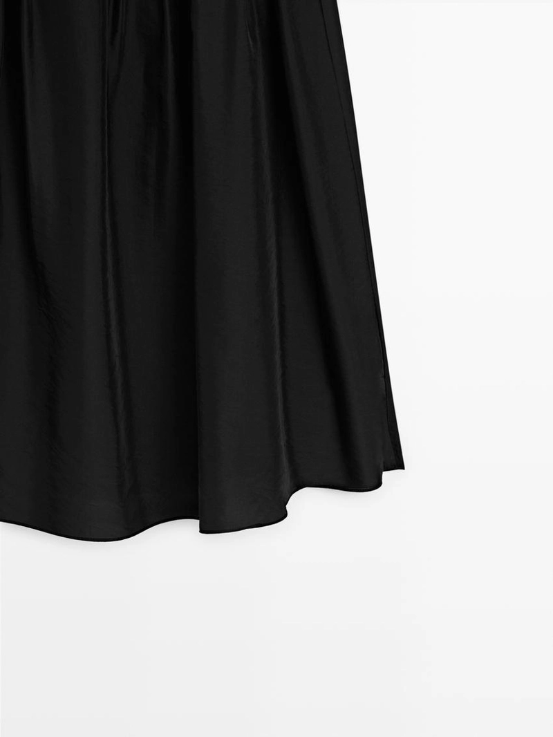 Юбка-миди с рельефами и складками