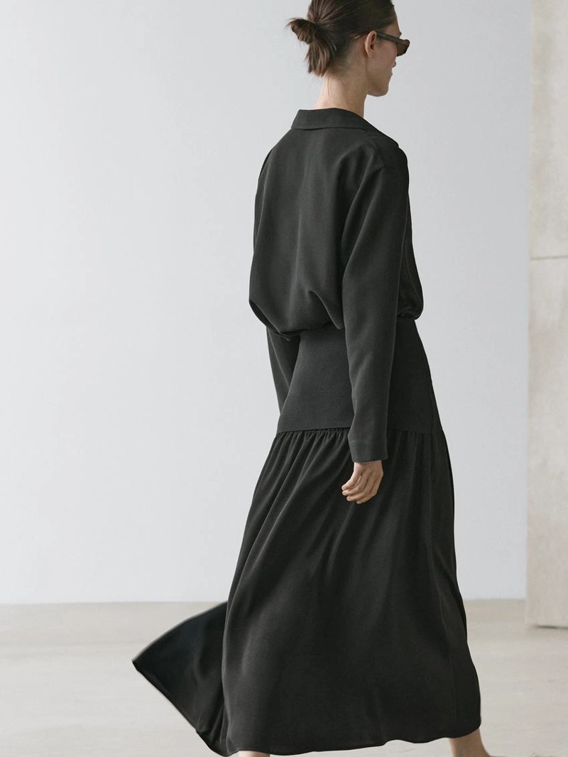 Юбка-миди с контрастными деталями