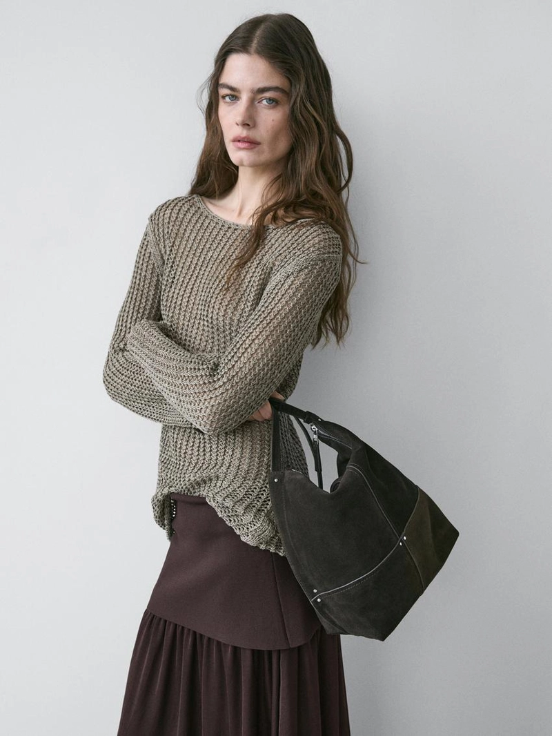 Свитер из хлопково-шерстяной смеси с вышивкой