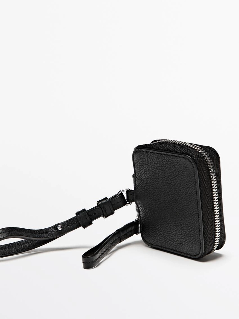 Чехол для airpods из кожи