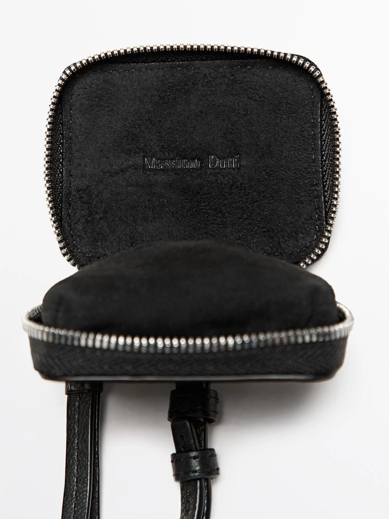 Чехол для airpods из кожи