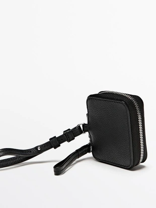 Чехол для AIRPODS из кожи- Заказать в России