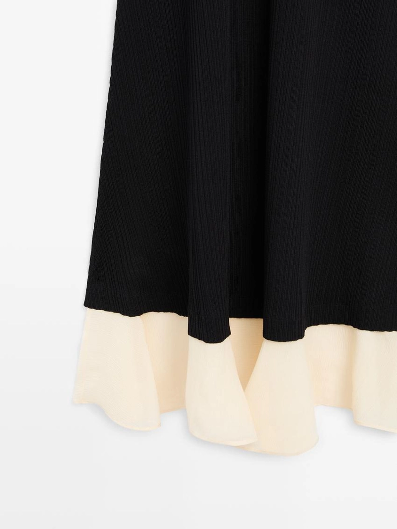 Платье миди с плиссировкой и оборками