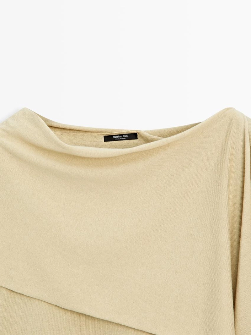 Трикотажный свитер с деталями шарфа