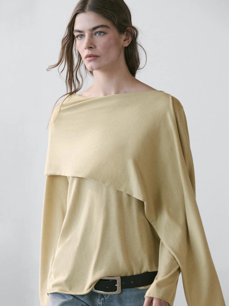 Трикотажный свитер с деталями шарфа