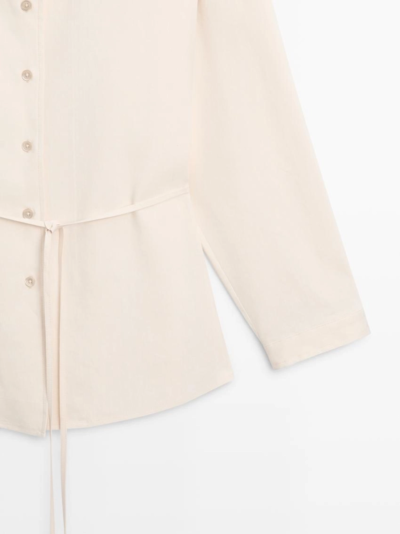 Потоковая рубашка с деталями воротника