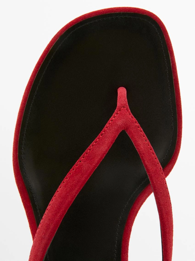 Сандалии на среднем каблуке с разделяющим пальцем